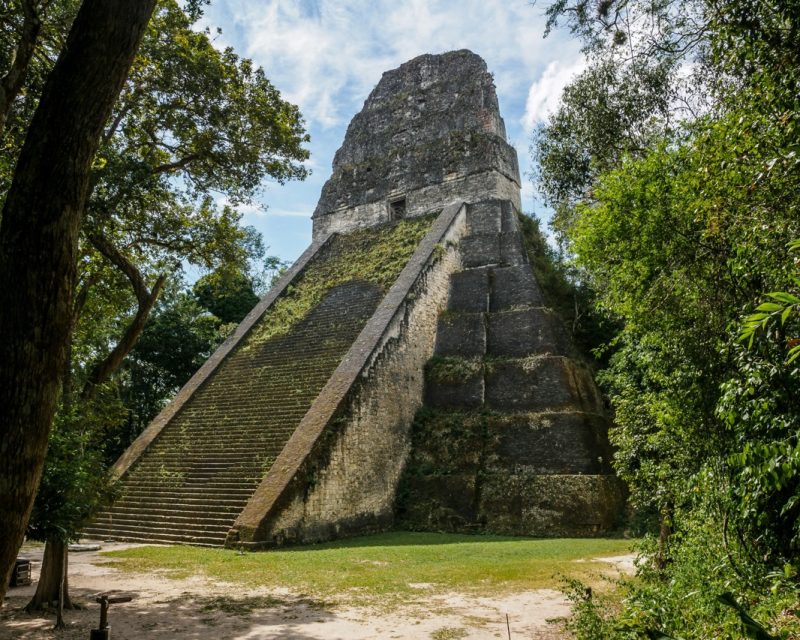 OpVakantie! - reismagazine - reisinspiratie - tikal-alexander-schimmeck-uQ7BRkhn6gs-unsplash groot